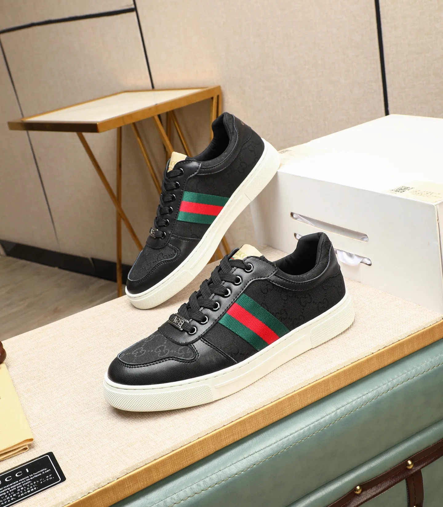 Men's men's shoes💰440 GUCCI🔍🔍2025 latest model Available at the counter at the same time, original calfskin imported from Italy, genuine leather lining, (high-end, extravagant, and classy) with exquisite workmanship, soles: original soles specially provided by the original factory, ⚠Exclusive double-layer movable molded soles are super comfortable⚠, real photos🎬The real ones are better🔍🔍"High quality·Follow the order" code number 39-44 (38 45 46 customized)